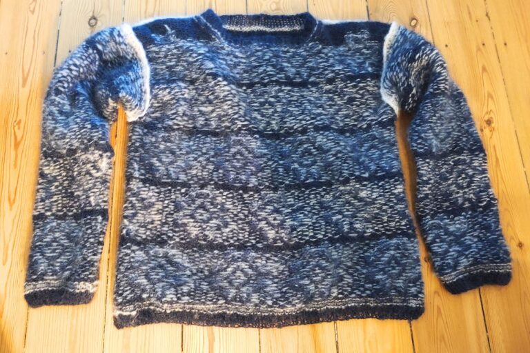 Mari sweater - vrangsiden