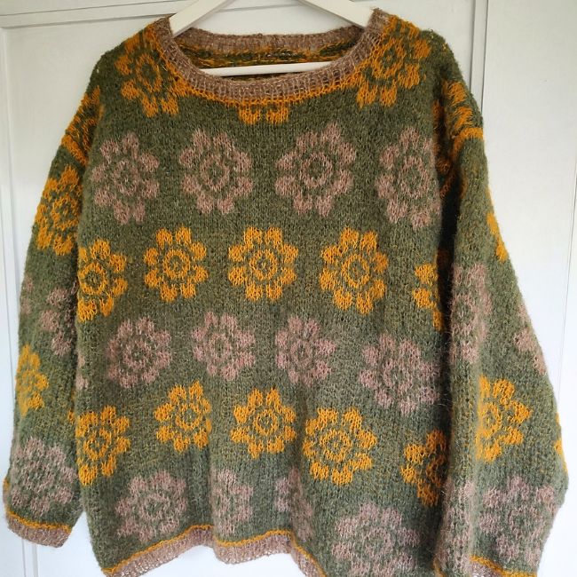 Mari Sweater i Drops